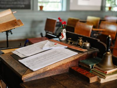 Lincoln's Schoolhouse interior and podium.