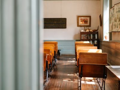 Interior of Lincoln's Schoolhouse.
